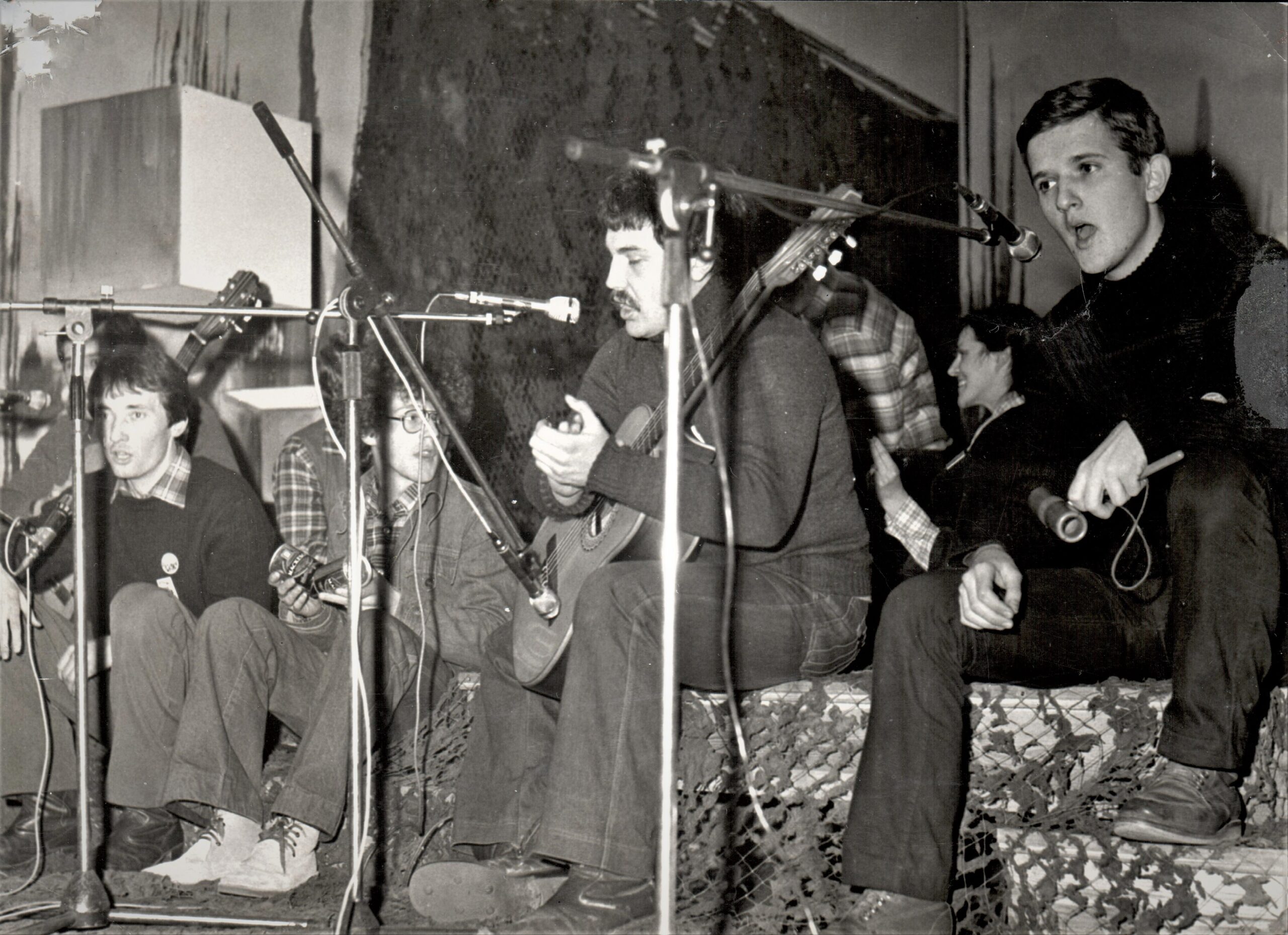 Główny skład grupy na zdjęciu